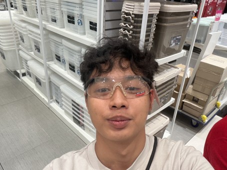 Charles Tadina, 21, Philippines