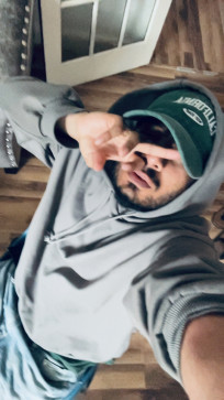 Nihas, 25, United Kingdom