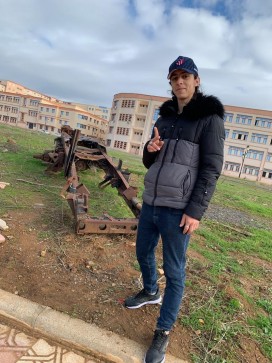 HmiT_ CHa, 22, Algeria
