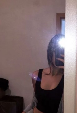 Liza, 21, India