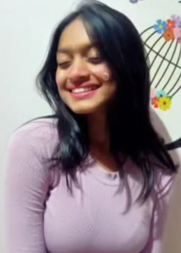 Sonya, 24, India