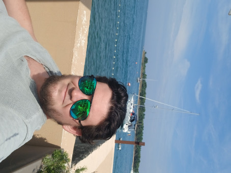 Domen, 35, Australia