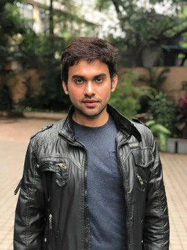 Yoga Master, 32, India