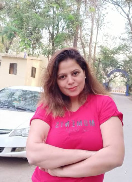 Poonam, 34, India