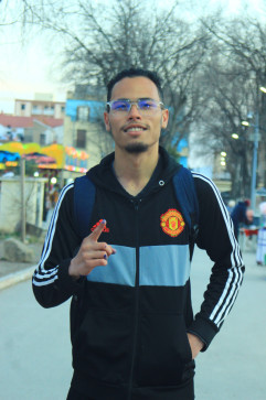 Nassim, 20, Japan