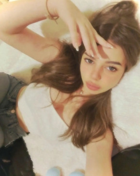 Maya, 18, Egypt