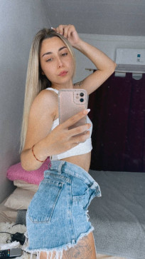Katerina Nelson, 23, United Kingdom