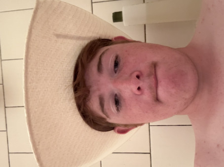 Liam, 20, United States