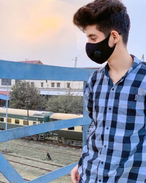 Friendly, 21, India