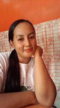 Heden, 42, Philippines