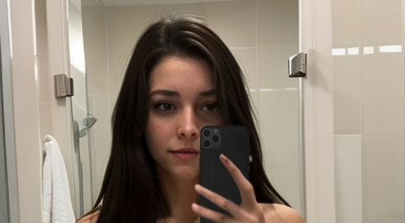 Ema, 21, Malaysia