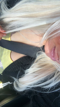 Maxine, 26, Sweden