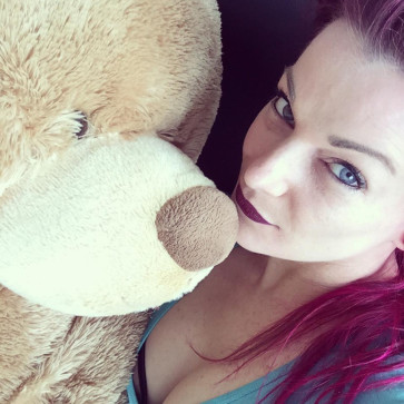Estelle, 33, France