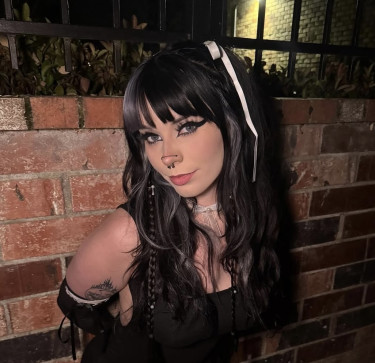 Hannahflower, 19, United States