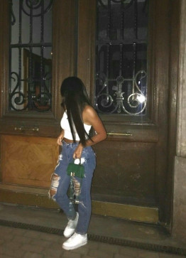 Rym, 20, Tunisia