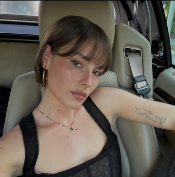 Gabrielle, 21, Canada