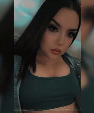 Kellyy, 31, United Kingdom