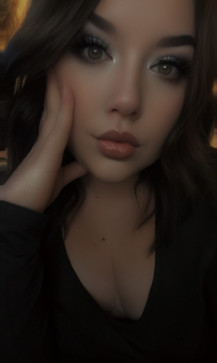 Kellyy, 31, United Kingdom