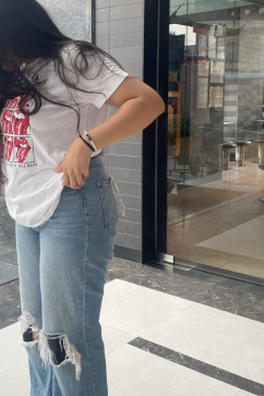 Temporary, 20, India
