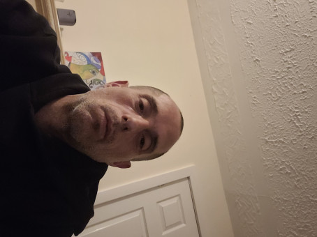 Anthony Humphreys, 40, United Kingdom