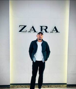 Alax, 24, India
