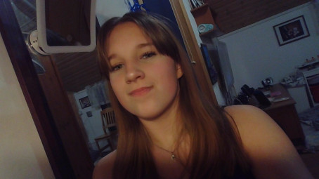 Aino Houmlgander, 18, Finland