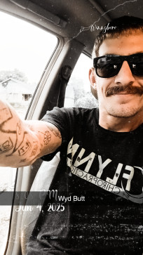 B Emmitt, 18, United States