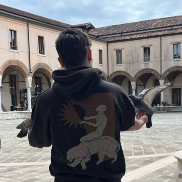 Sneaky Cat, 21, Italy