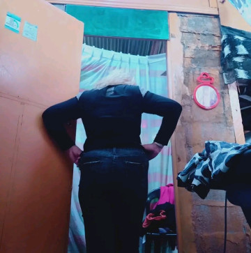 Haida Davis, 48, Philippines