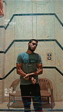 Hu Sain, 21, Egypt
