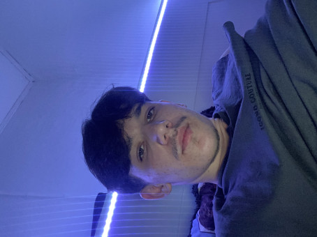 Naks Mzkzm, 18, Germany