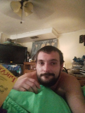 Dust 29Slaughterlit, 18, United States