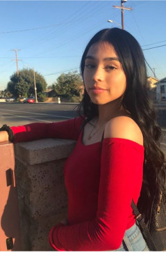 Monica, 18, Canada