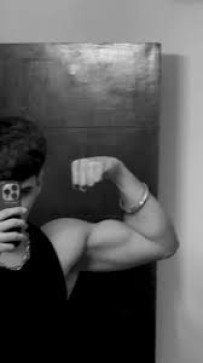 Tires Chemssedine, 28, Algeria