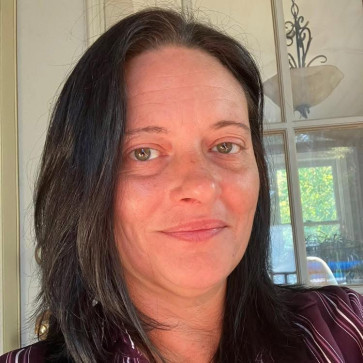 Zoe, 42, United States