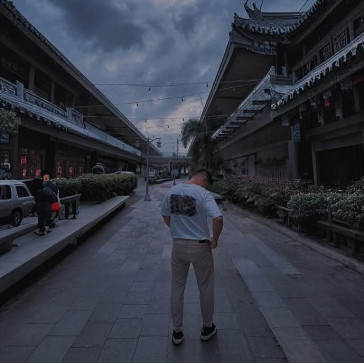 John, 24, Philippines