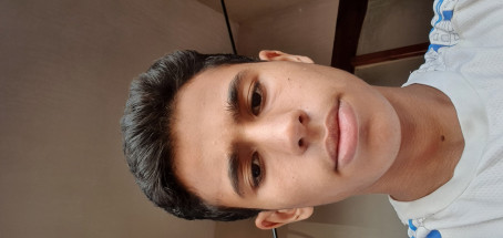 Hjh Tyiug, 22, Algeria