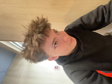 Nga Bomboclat, 18, Canada