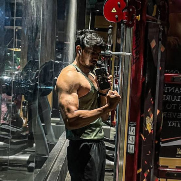 Tires Chemssedine, 29, Algeria