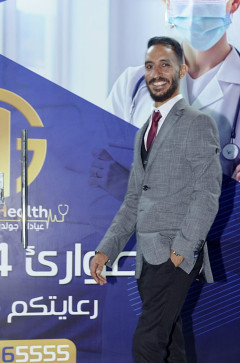 Dr VS Patients, 31, Egypt