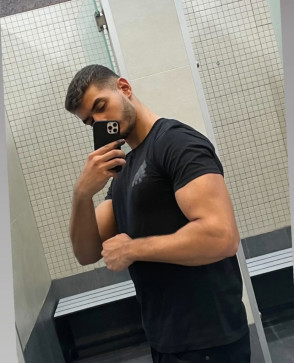 Mike, 21, United States