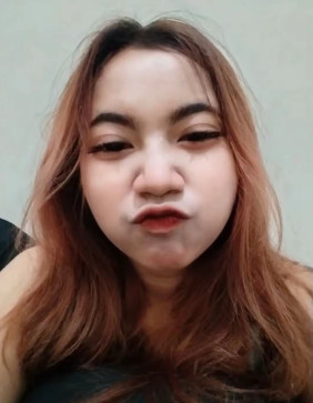Chichi Mei, 22, Indonesia