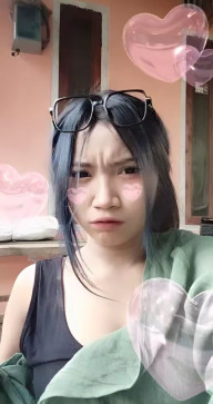 Chichi Mei, 22, Indonesia