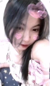 Chichi Mei, 22, Indonesia