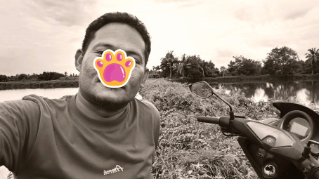 Putra Bintang Sembil, 38, Indonesia