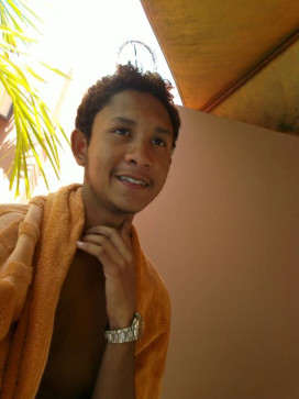 Zerayno Biswana, 23