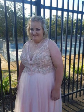 Alyssa, 22, Australia