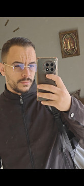 Laki Lok, 99, Algeria