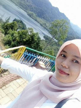 Dian, 25, Indonesia