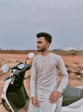 Saif Hodekar, 24, India